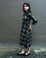 Ivy dress Black and Oat