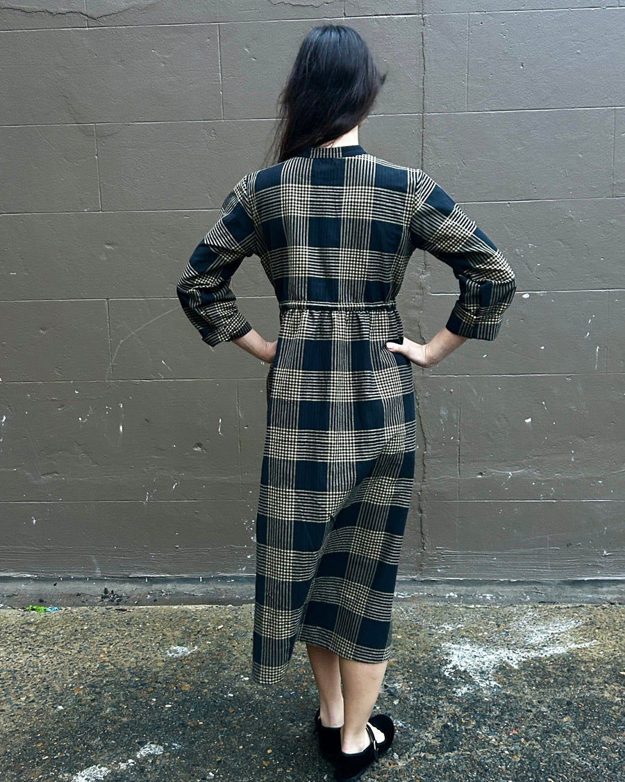 Ivy dress Black and Oat