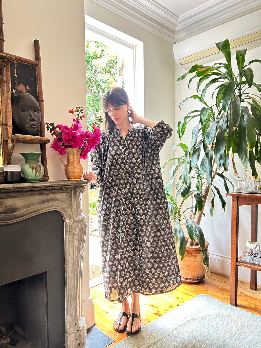 Delphine dress Grey flower