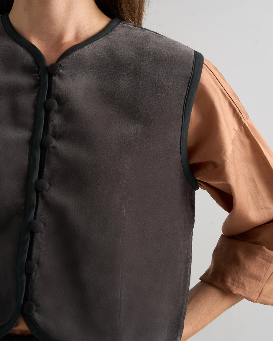 Vera Vest